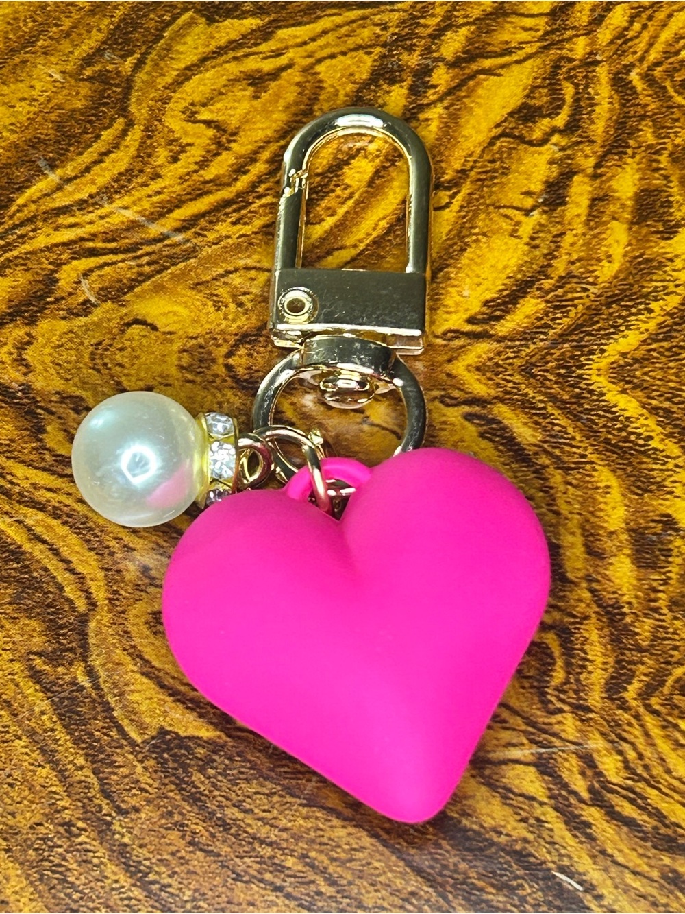 Women’s Puffy Heart & Love Pearl Purse Bag Charm - Picture 4 of 5